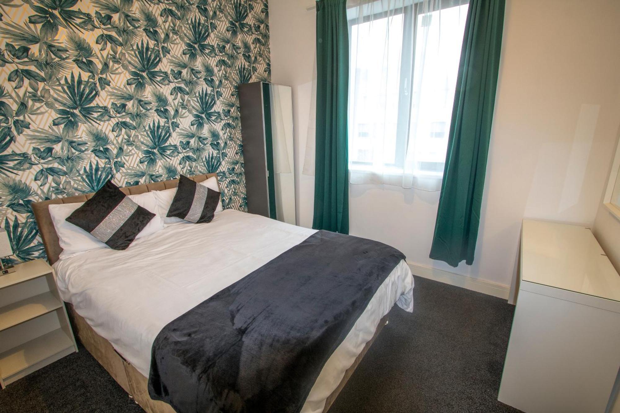 Ideal For Groups - 2 Bedroom Apartment - Free Parking, Transit Links, Close To Stadiums Manchester Exteriör bild